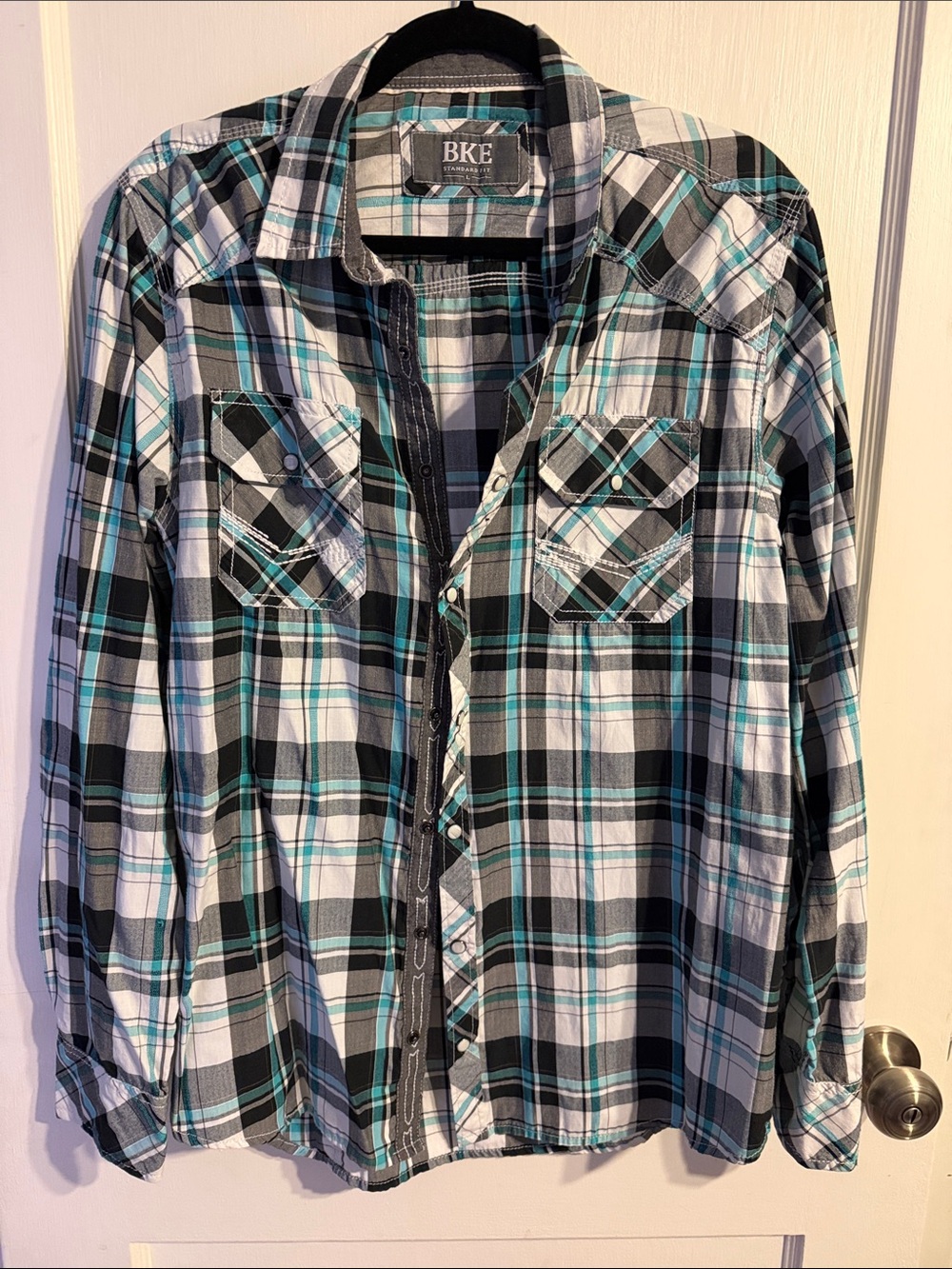 BKE Men's Black, White, Gray & Teal Plaid Button-Down Shirt